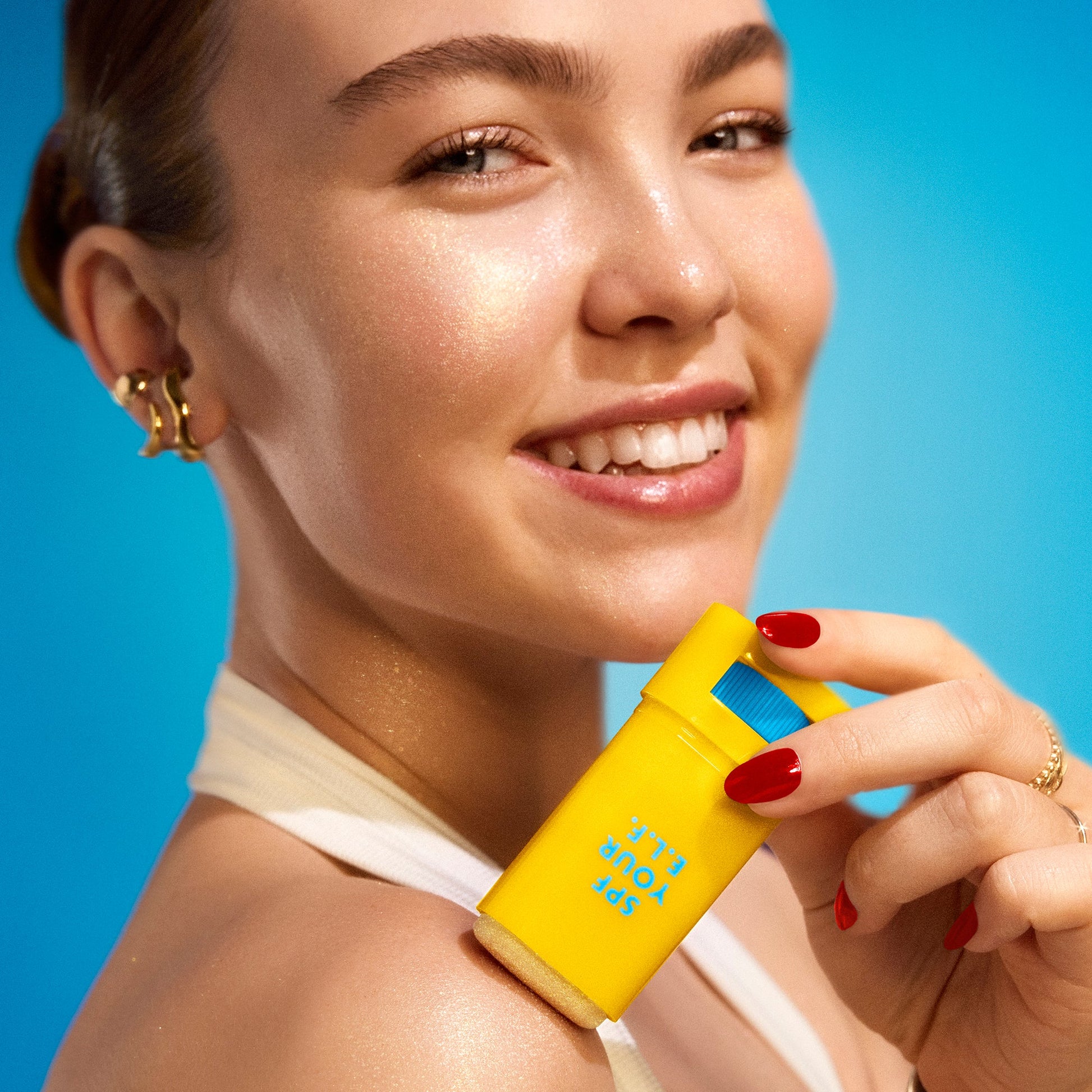 suntouchable-invisi-stick-spf-50-glitz-k2 030526_SKIN_Haley_Invisistick-Glitz_0987_w3QC_IGF.jpg
