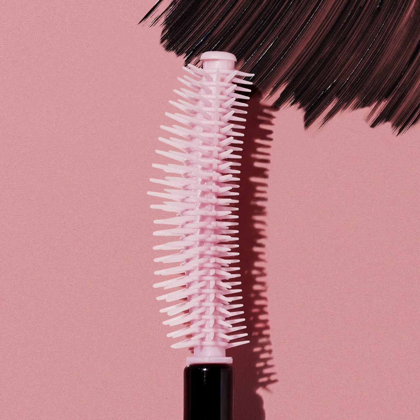 lash-n-roll-mascara-g6 053122_SL_LashNRollWand_RGB_IGF.jpg