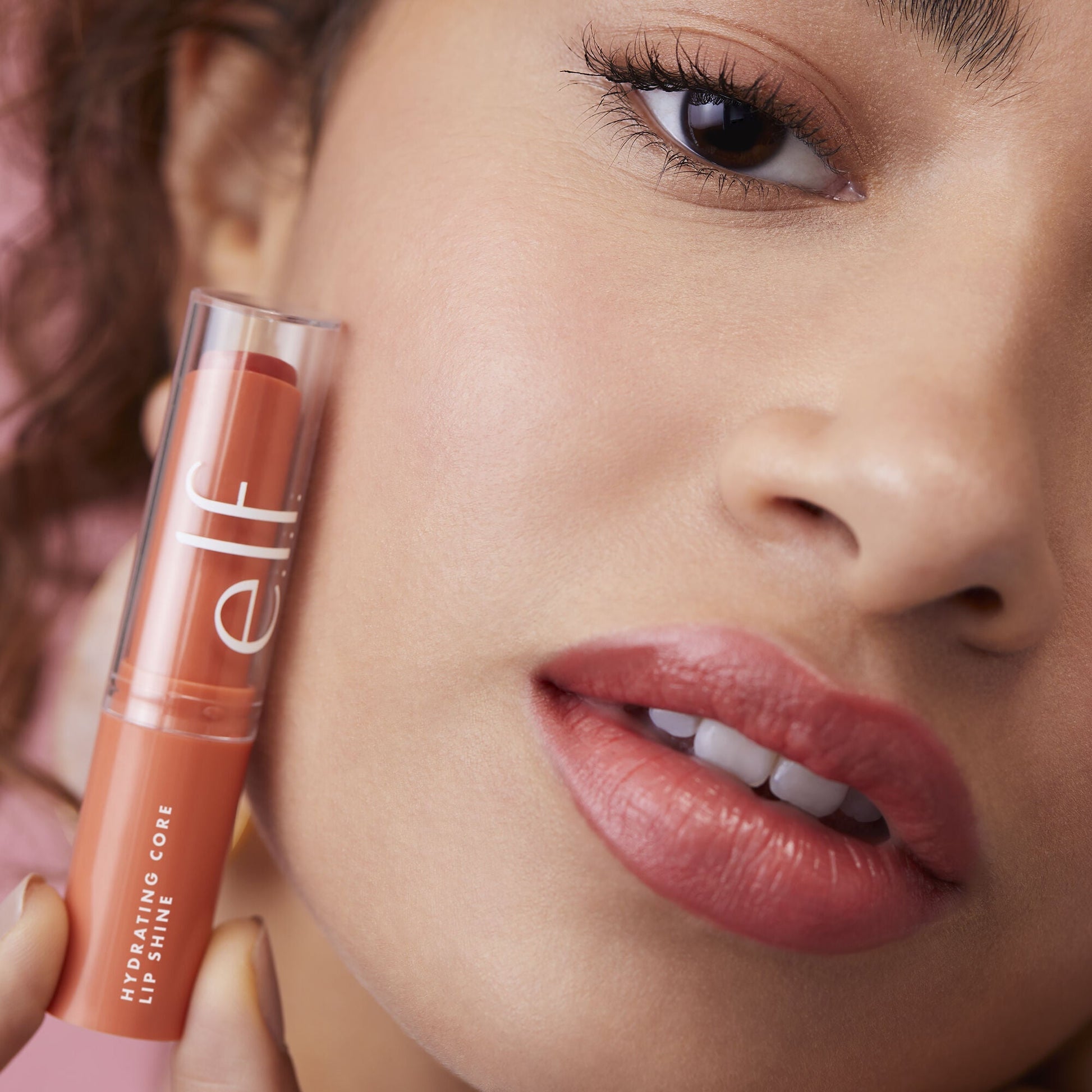 hydrating-core-lip-shine-w7 08112020_Alyssa_AmpItUp-0157_IGF_0dcd7b08-d8a1-41c3-a293-6fb7fa4ca7dd.jpg