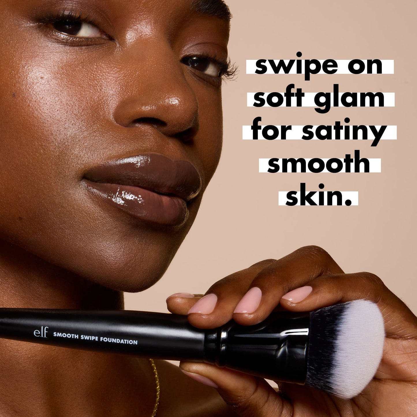 smooth-swipe-foundation-brush-l6 0925_EDUCATION_SMOOTHSWIPEFOUNDATIONBRUSH_PAIRING_20FOUNDATION_20_20BRUSH_20OPTION2.jpg