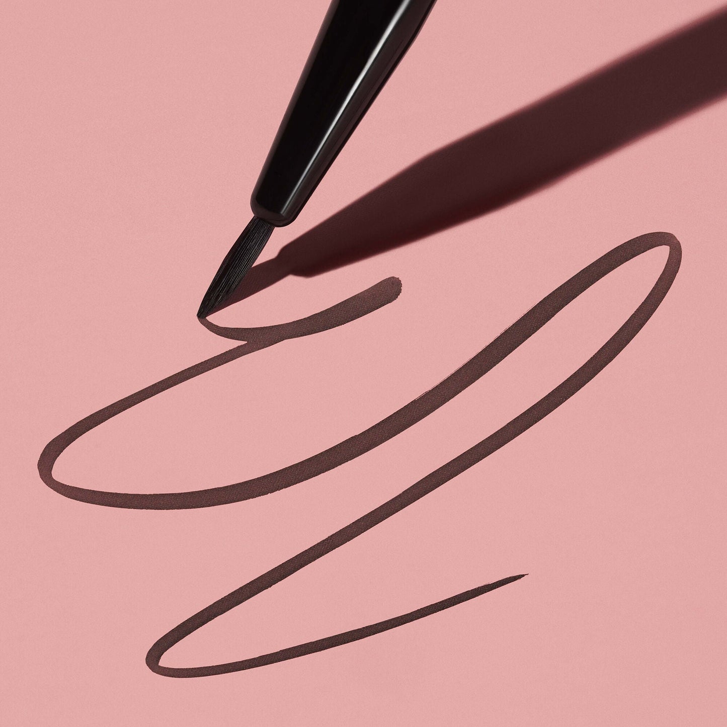 ultra-fine-eyeliner-brush-w8 111124_elf_UltraFine_Brush_0057_MAIN-2-HELICON_358_w2QC_IGF.jpg