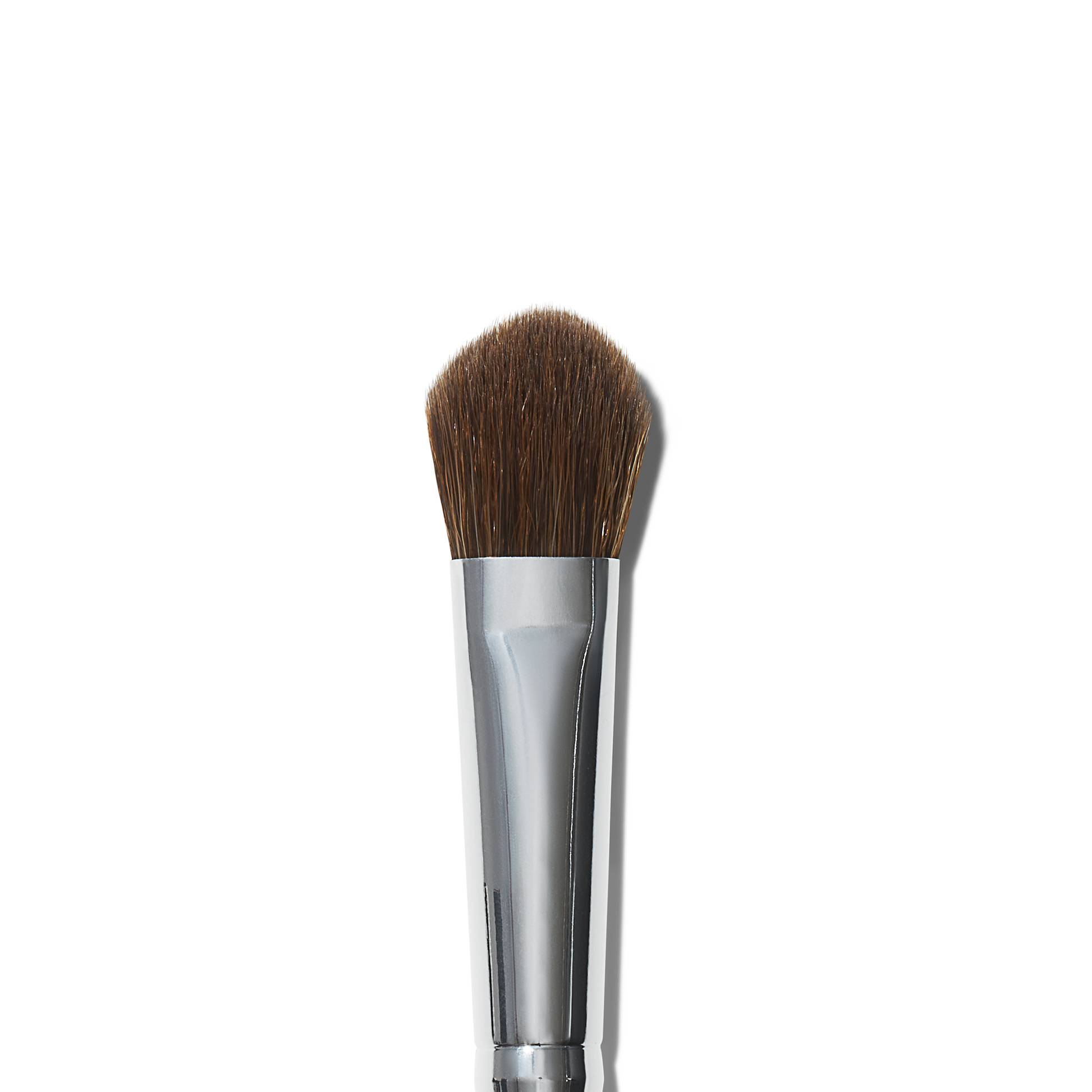 wide-tapered-eyeshadow-brush-d7 21994_MACRO_R.png