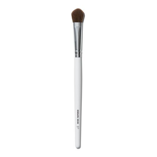 wide-tapered-eyeshadow-brush-d7 21994_OPENA_R.png