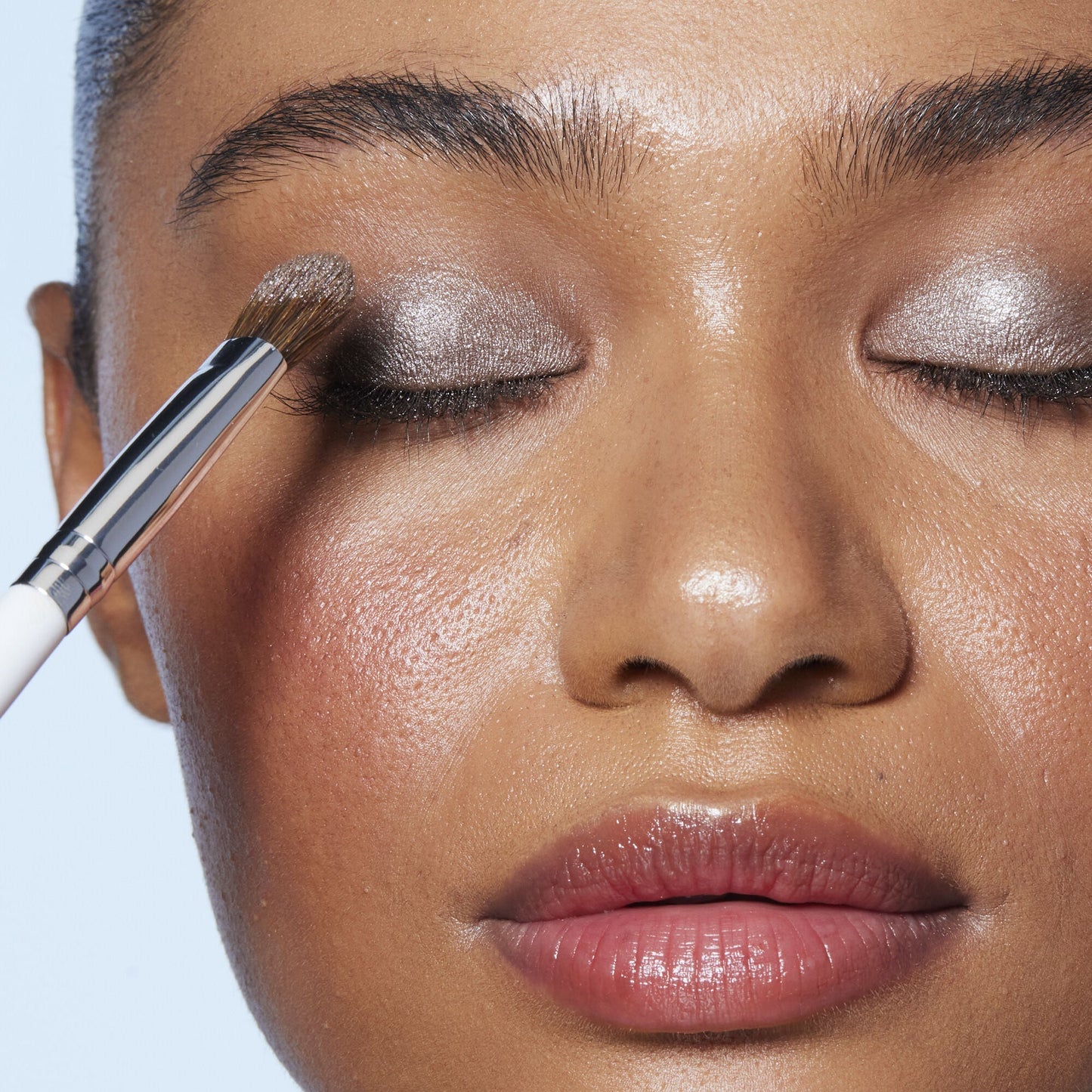 wide-tapered-eyeshadow-brush-d7 21994_Wide_Trapered_Eyeshadow_Brush.jpg