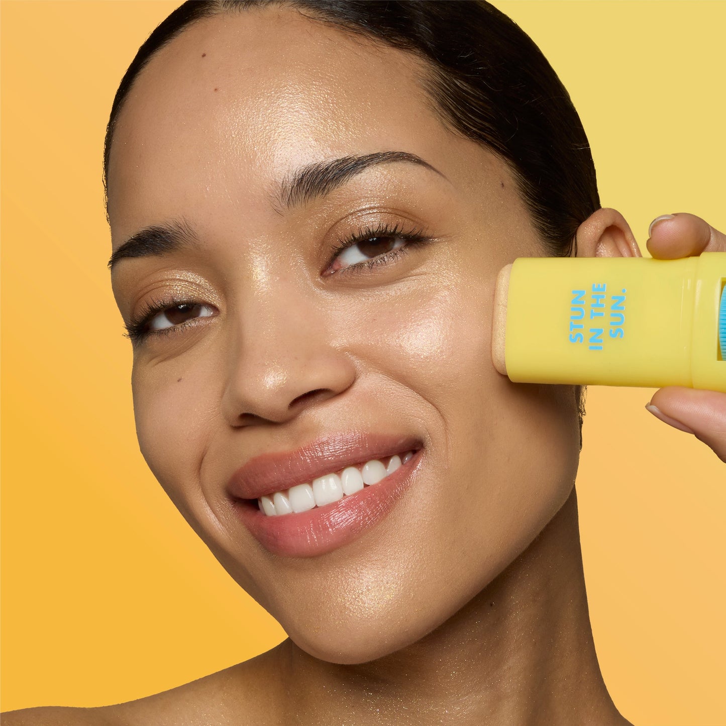 suntouchable-invisi-stick-spf-50-glitz-k2 57109_SUNTOUCHABLES_INVISI_STICK_CELINE_0221_V5.jpg