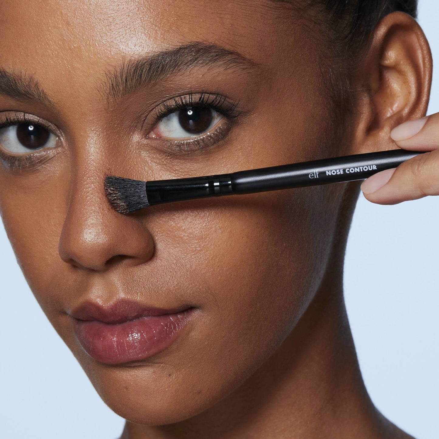dual-ended-nose-contour-brush-b6 81283_Nose_Contour_Brush.jpg