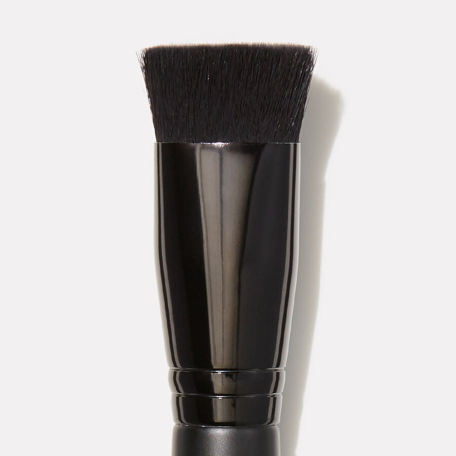 triangular-buffing-foundation-brush-b0 85106_b_TriangularBuffingFoundationBrushwebA.jpg