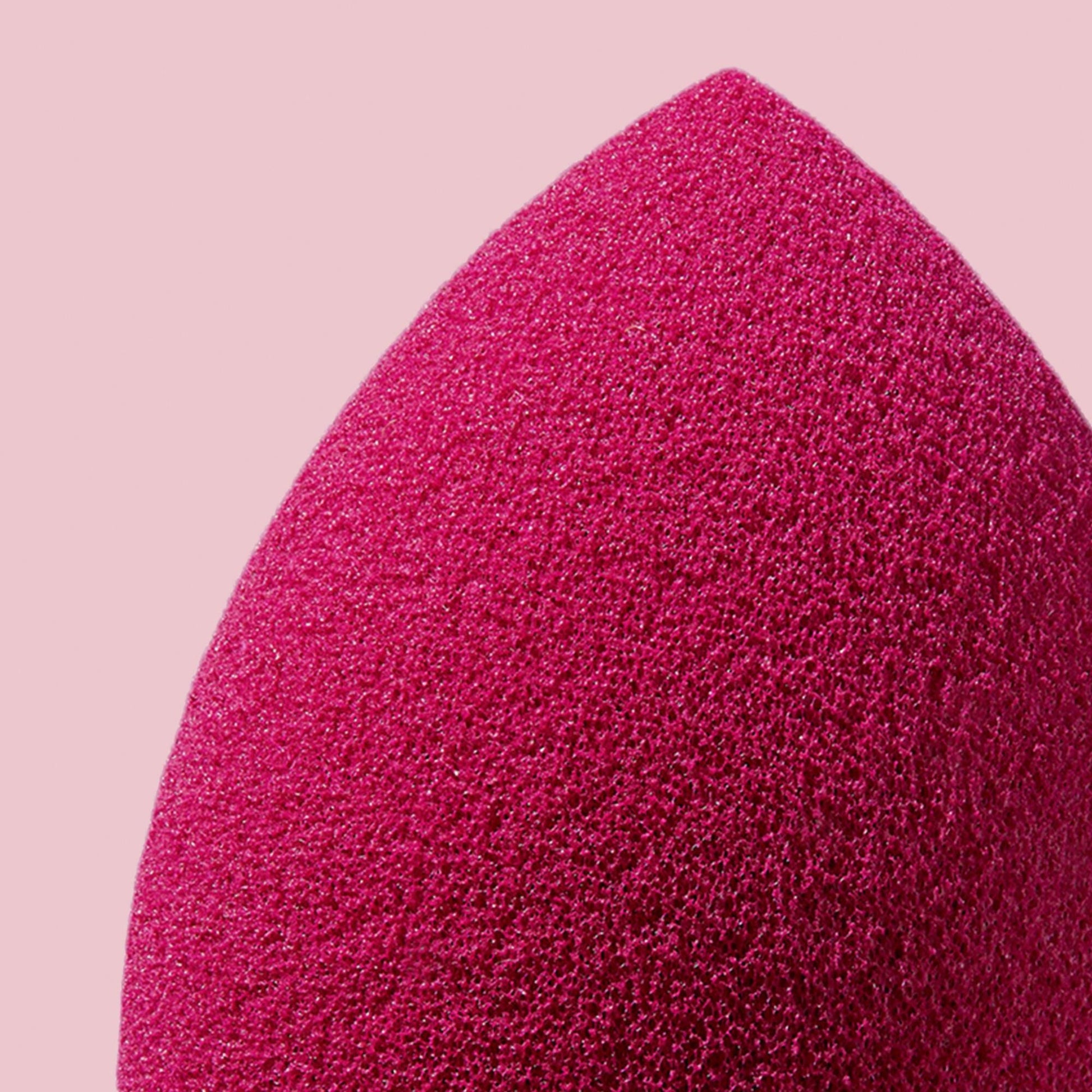 total-face-sponge-q4 totalfacesponge_082019_SL_025_A1_IGF_f00f12e5-eb4c-4725-999d-0776259919b8.jpg